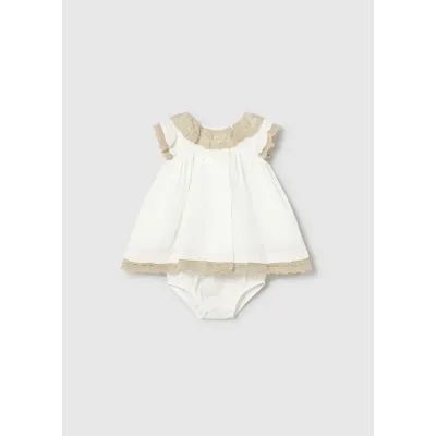 Sukienka na ramiączkach 